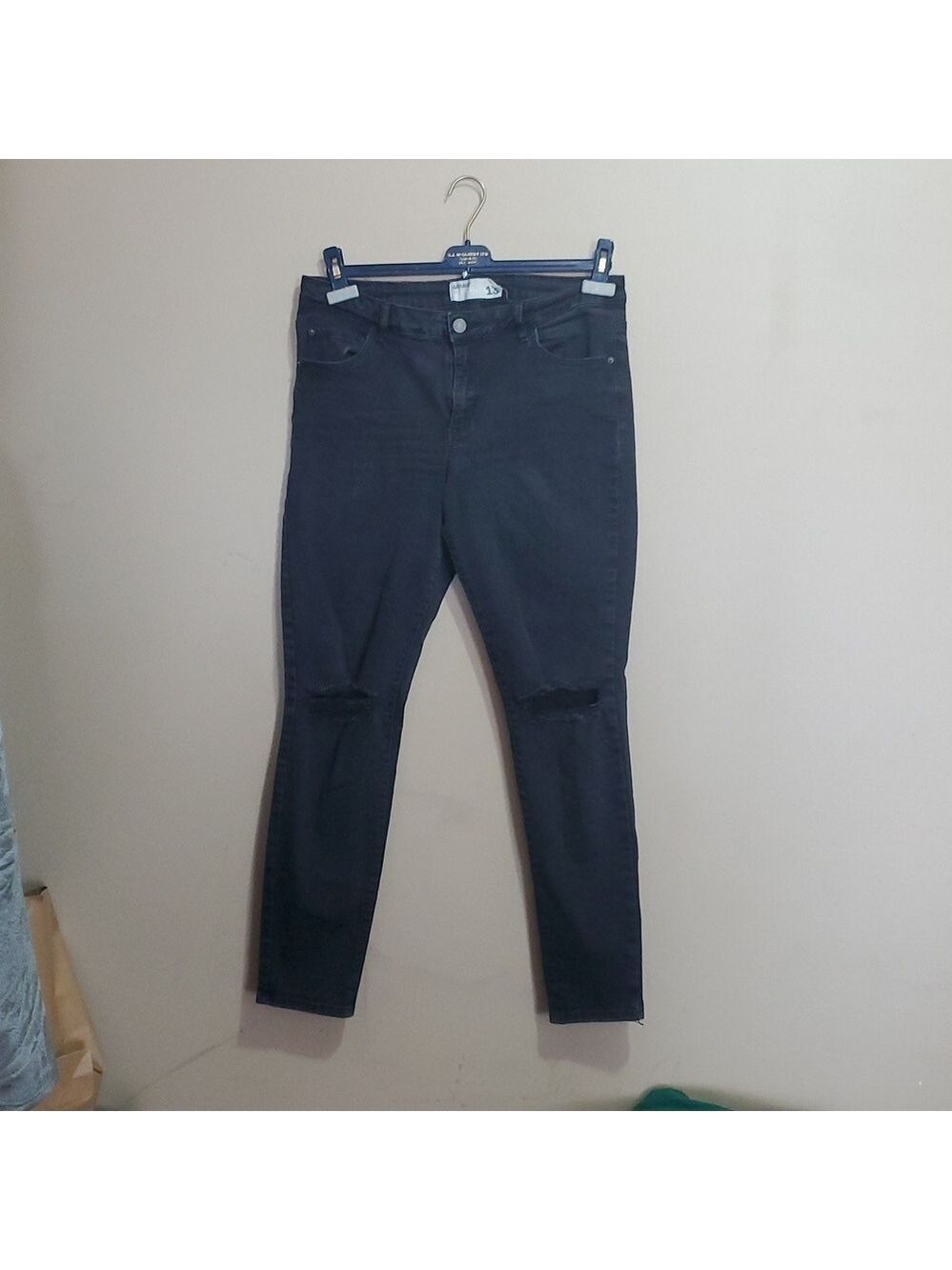 Garage high waist jegging with rips size 13
